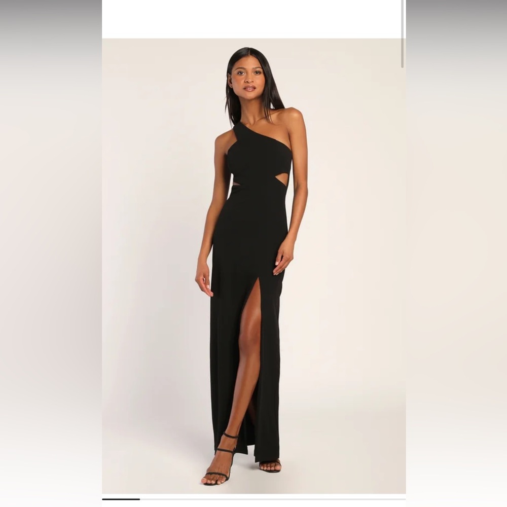 NWT Lulus size S Black One-Shoulder Cutout Maxi Dress